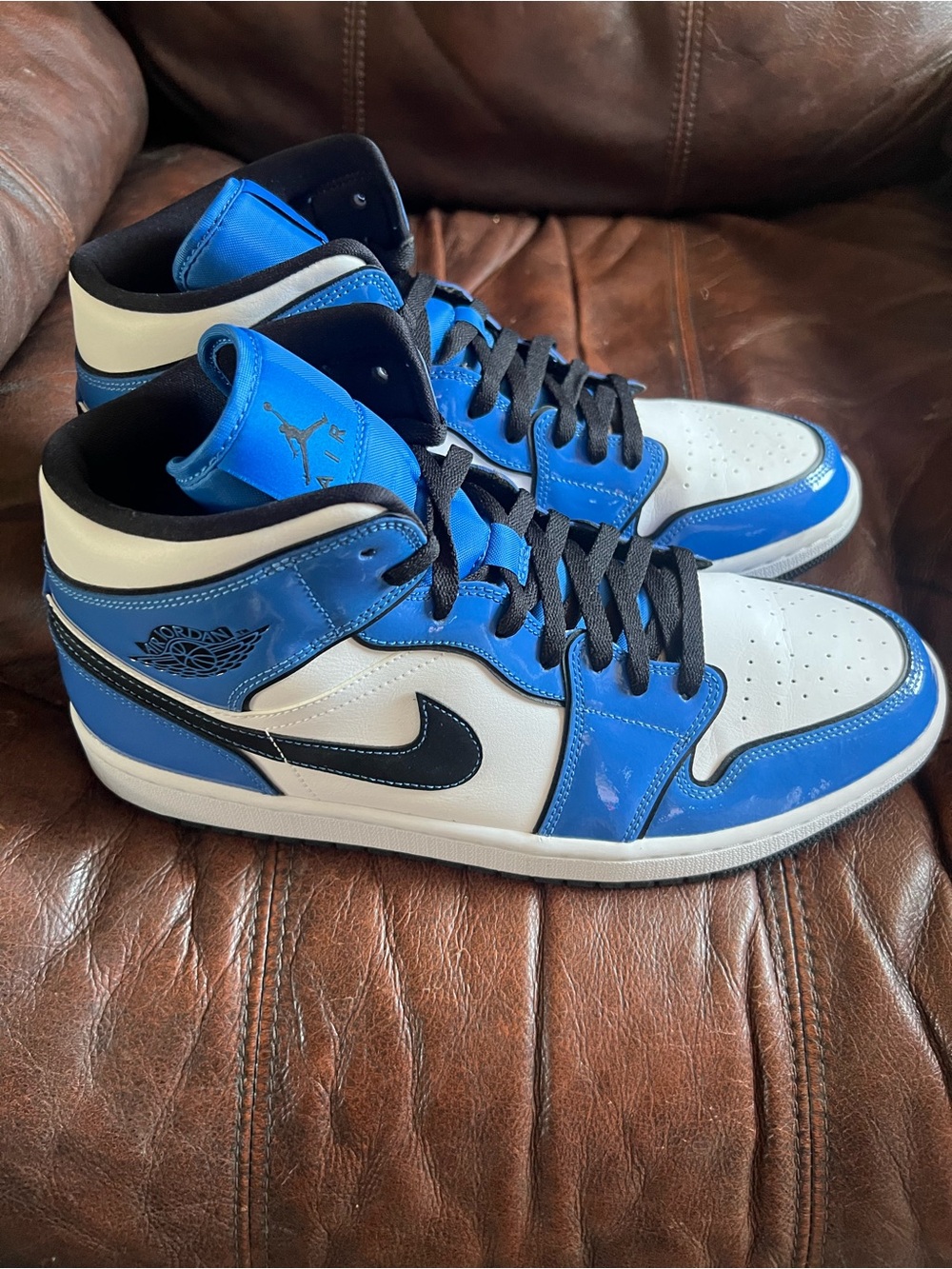 Jordan 1 Mid Men's Blue & White Mid-Top Sneakers